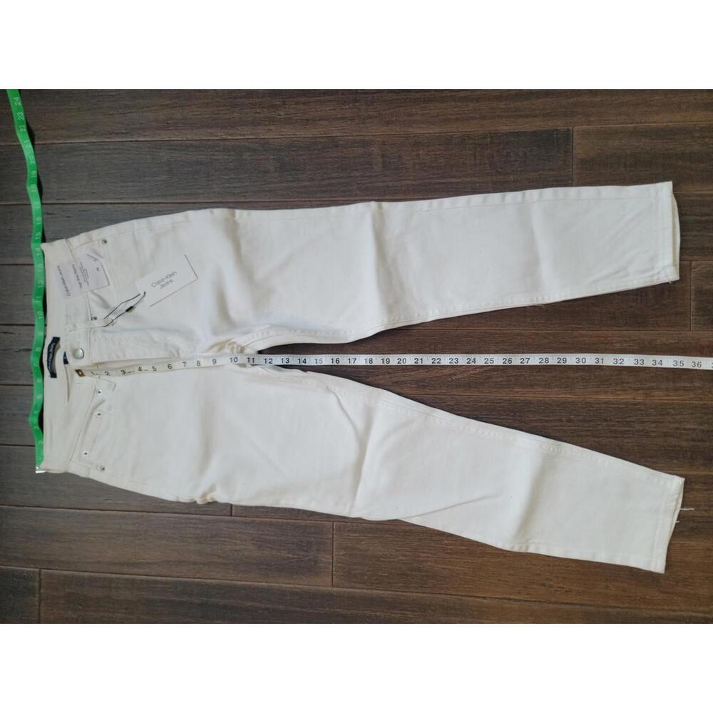 Calvin Klein Women's High Rise Skinny Jeans White Size 28